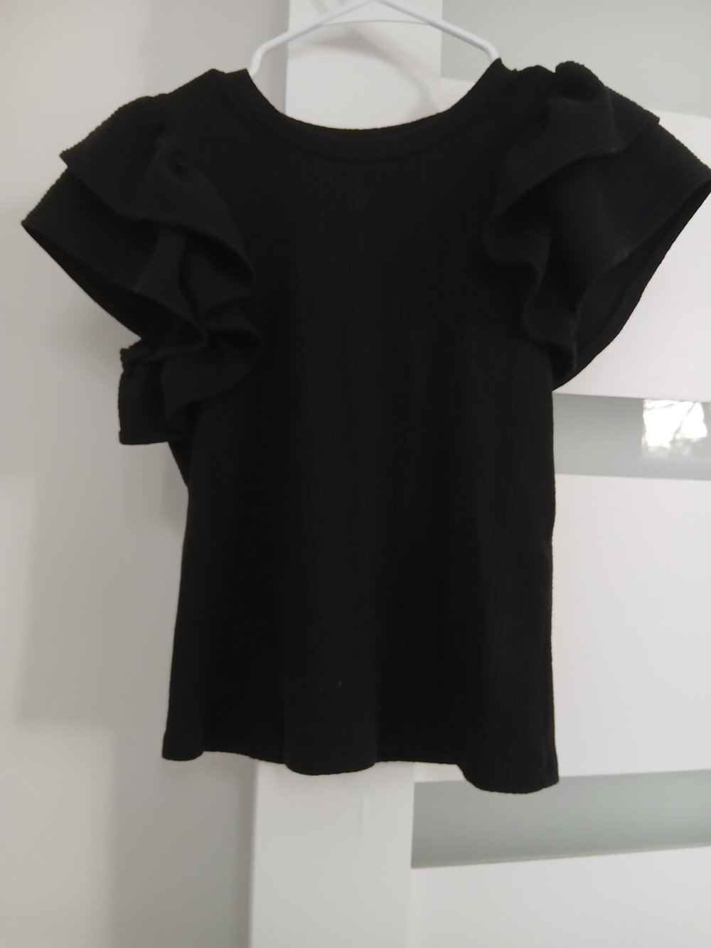 Zara Ribbed Black Ruffle Sleeve Top - Picture 2 of 4